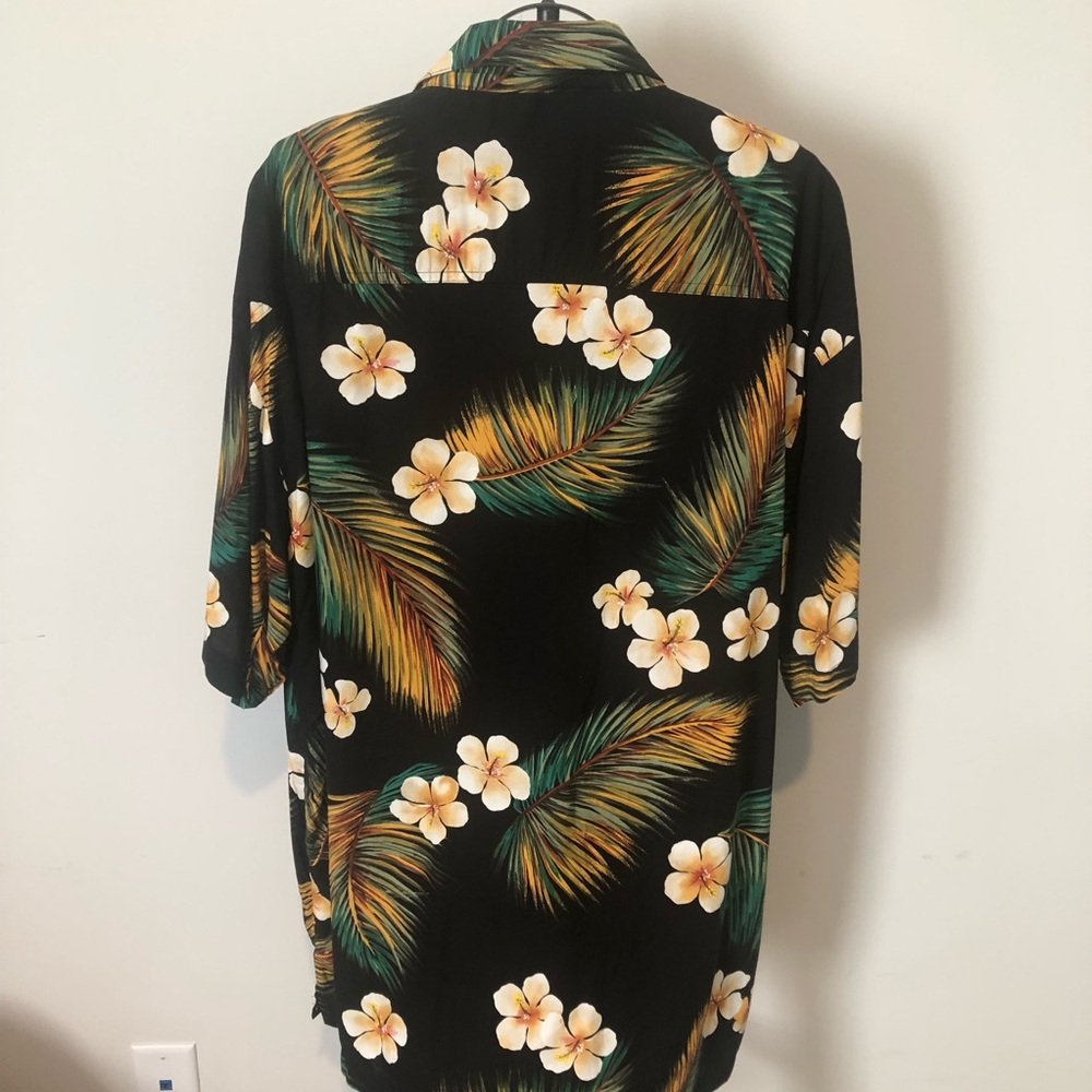 Black Tropical Floral Camp Shirt - Picture 2 of 3